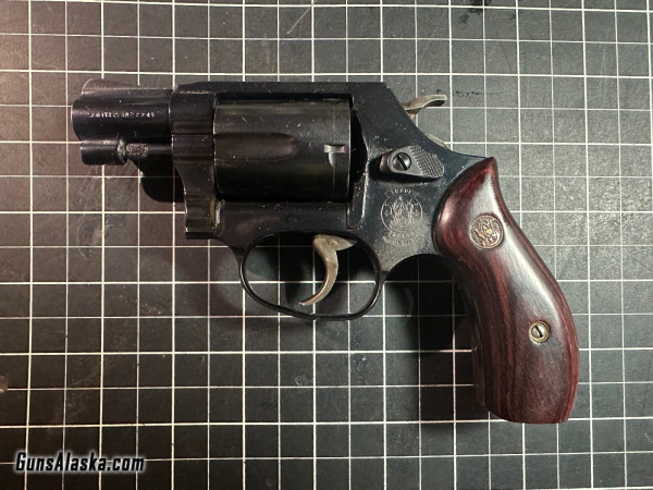 SW 36-9 2in bbl snub nose in 38spl