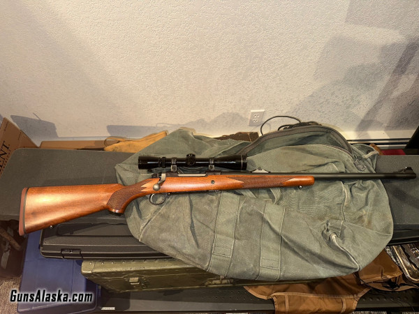 Ruger M77 Hawkeye in 375Ruger mint