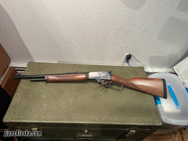 Marlin 1895G Lever in 45-70 mint