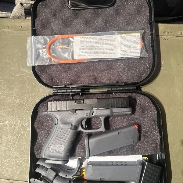 NIB Glock 19 Gen 5 3 mags