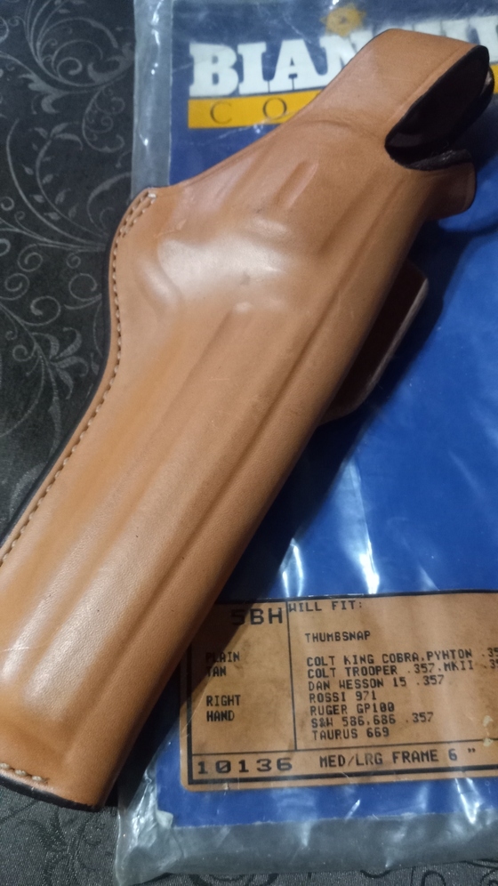 Bianchi Leather Holster - Rifles for Sale in Alaska