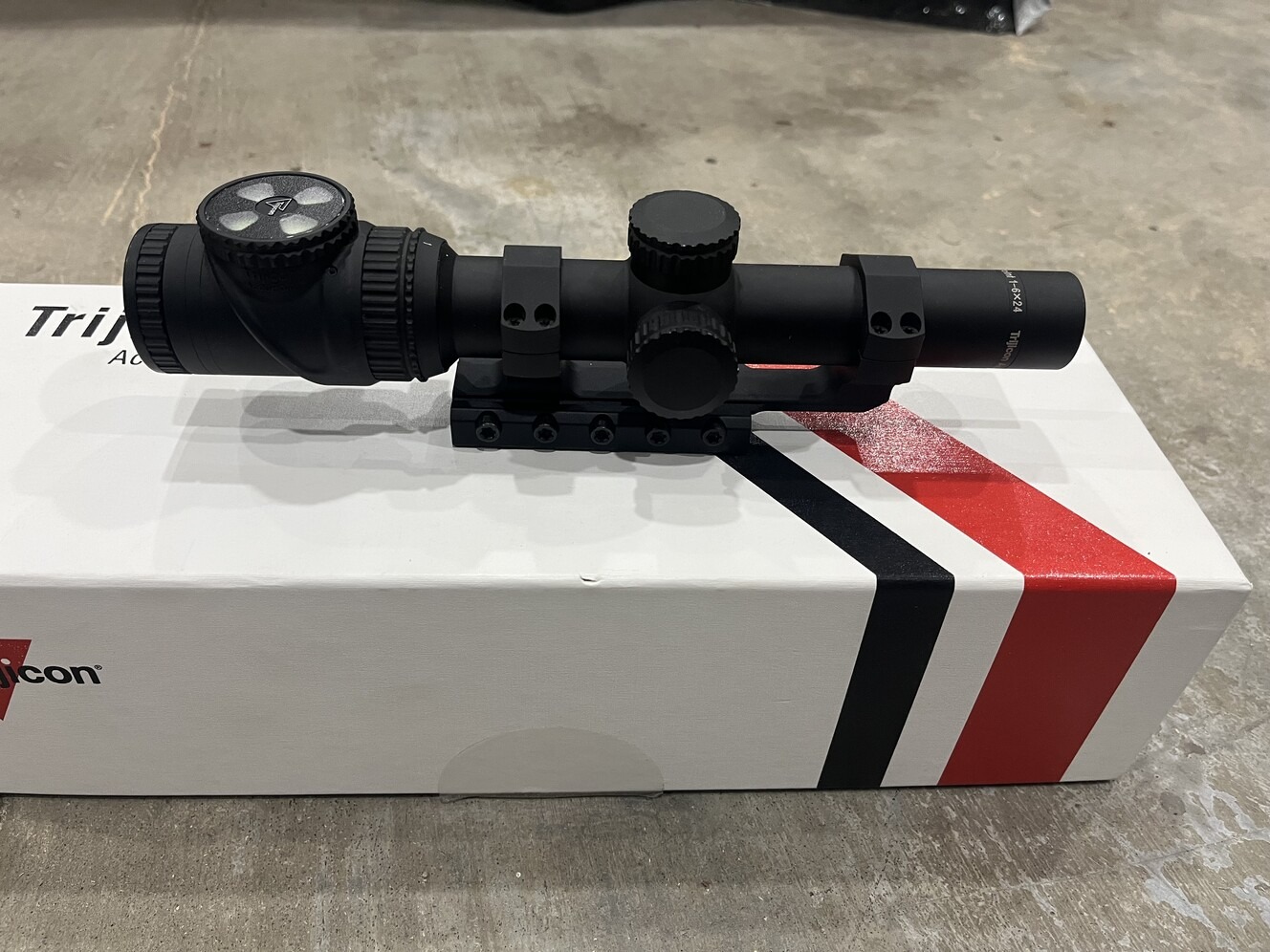 Trijicon Accupoint 1-6×24 Scope - Rifle Scopes for Sale in Alaska