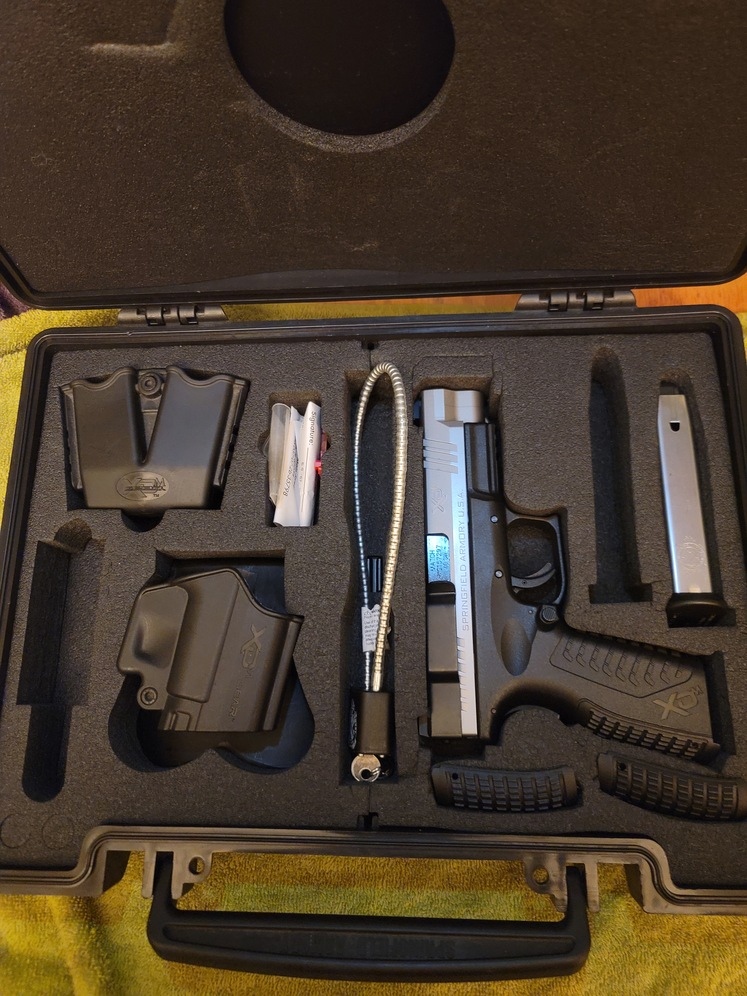 Springfield XDM .40 S&W - Semi-Auto Pistols for Sale in Alaska