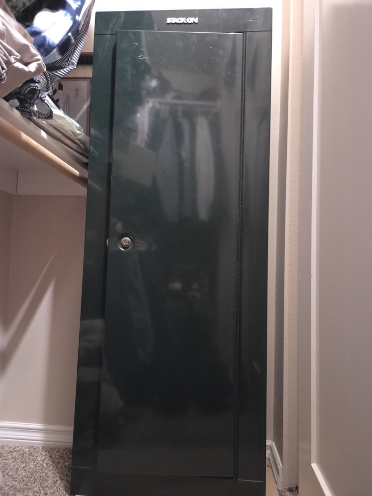 Stack-On Gun Safe - Rifles for Sale in Alaska