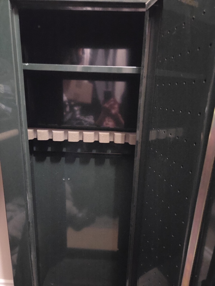 Stack-On Gun Safe - Rifles for Sale in Alaska