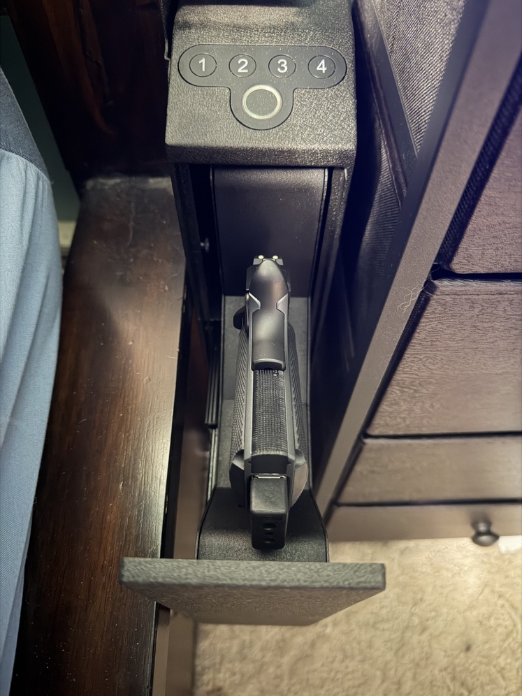 Kimber Custom LW 1911 .45 ACP - 1911 Pistols for Sale in Alaska